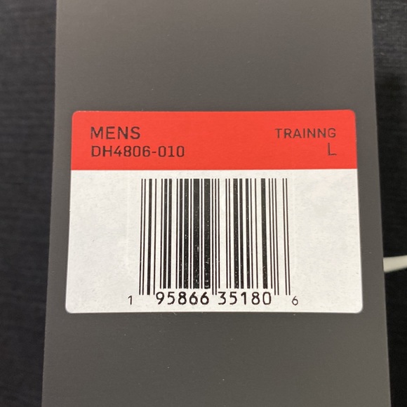 Nike pro mock neck training top black large DH4806-010 - Picture 2 of 2